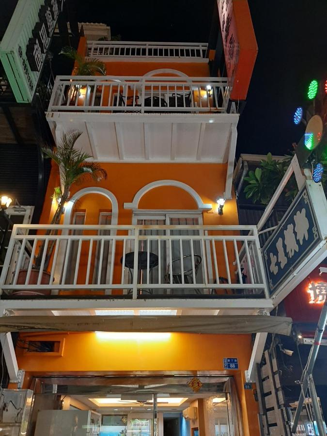 Апартаменты 墾丁大街 皇佳旅店 Экстерьер фото